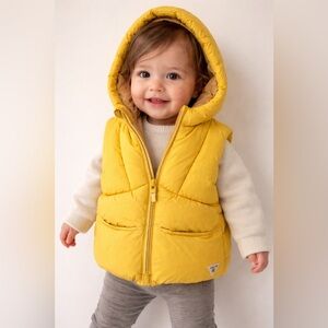 Baby Yellow Puffer Vest with Hood – Warm & Stylish (ZARA)